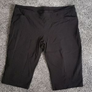 Terra and Sky Black Capris